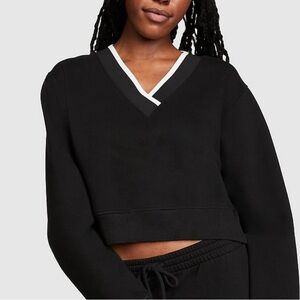 NWT Crop Top Fleece PINK Sweatshirt, Size Medium 🩷